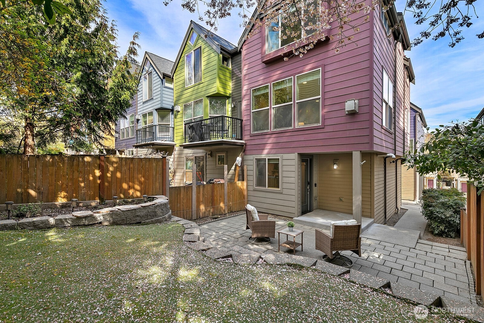 3431 Meridian Avenue North Seattle, WA 98103 - Photo 17 of 24