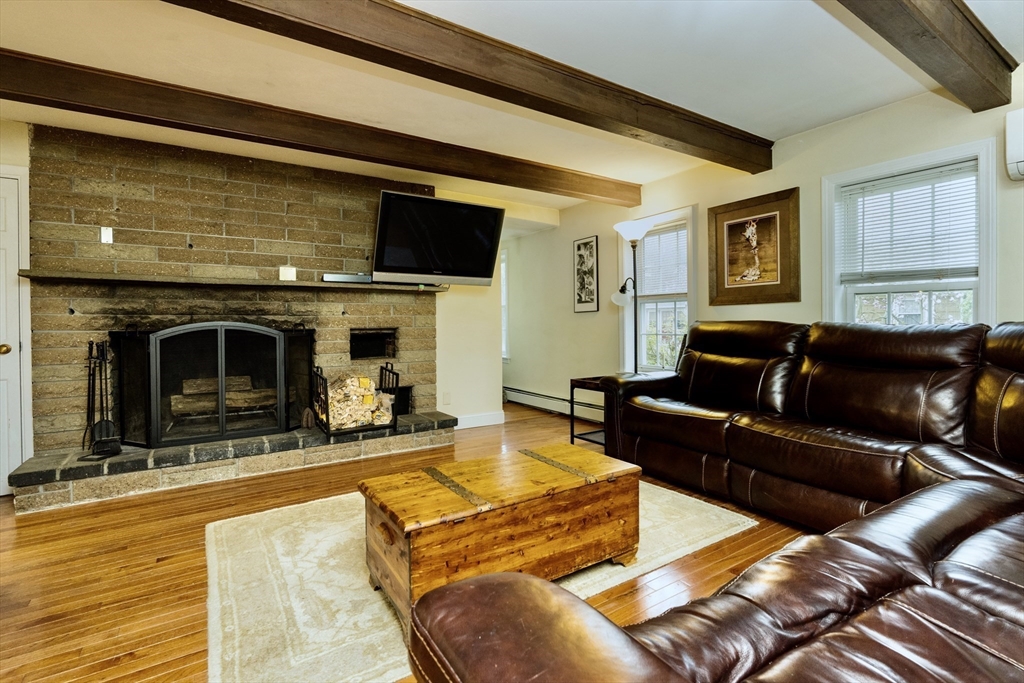 182 Hines Road Cumberland, RI 02864 - Photo 9 of 26