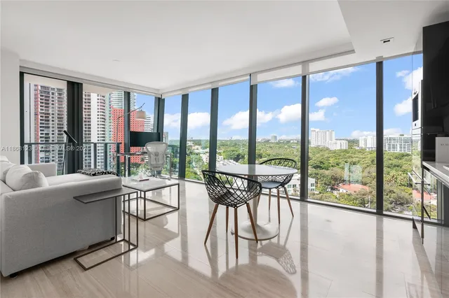 $759,000 | 1451 Brickell Avenue, Unit 1204, Miami, FL 33131