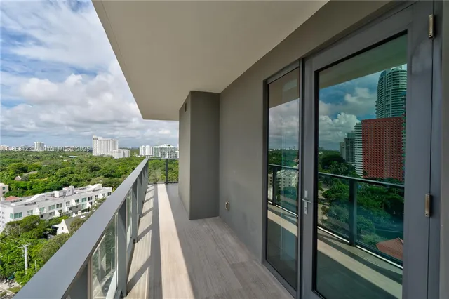 $759,000 | 1451 Brickell Avenue, Unit 1204, Miami, FL 33131