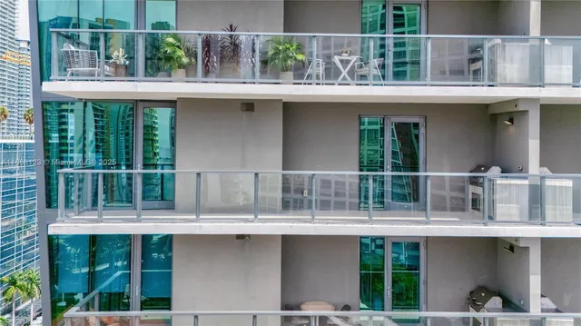 $759,000 | 1451 Brickell Avenue, Unit 1204, Miami, FL 33131