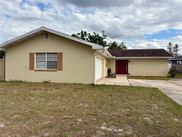 $2,100 | 728 Lake Ned Road, Winter Haven, FL 33884