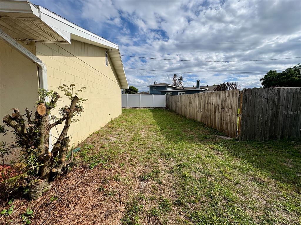 728 Lake Ned Road Winter Haven, FL 33884 - Photo 25 of 34