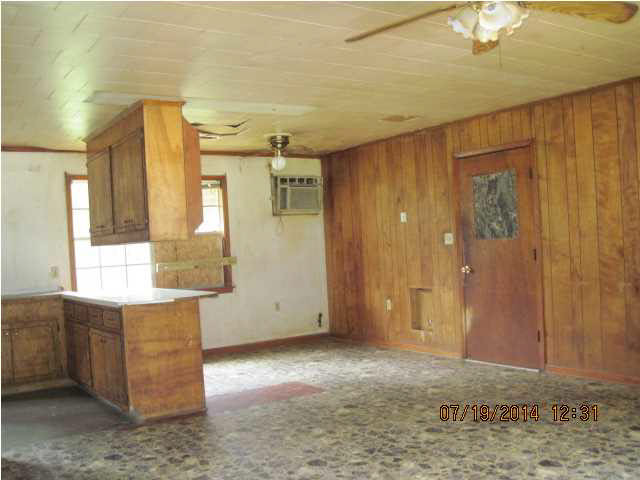 132 Parkway Road Walnut Grove, MS 39189 - Photo 5 of 12 Photo 5