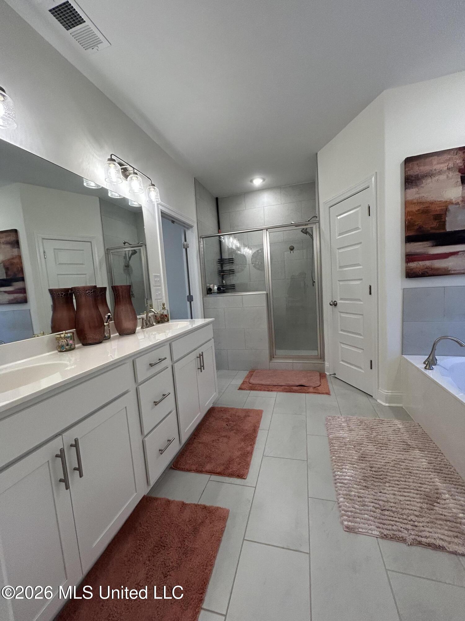 441 Centerline Roper Loop Byhalia, MS 38611 - Photo 16 of 17 Primary Bath