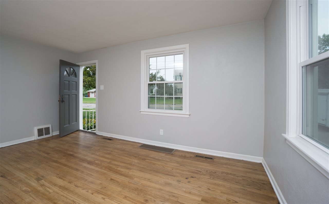 3607 Vistula Road Mishawaka, IN 46544 - Photo 3 of 17 Gallery Image 3