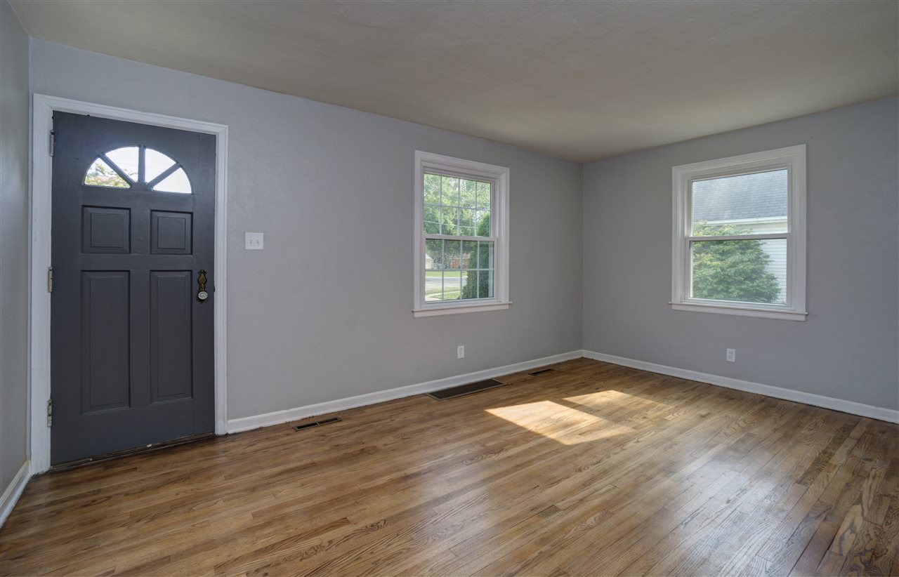 3607 Vistula Road Mishawaka, IN 46544 - Photo 4 of 17 Gallery Image 4