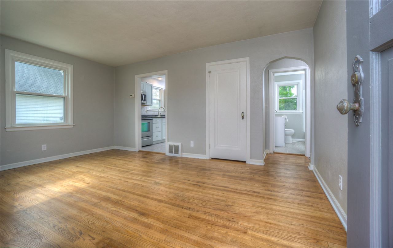 3607 Vistula Road Mishawaka, IN 46544 - Photo 6 of 17 Gallery Image 6