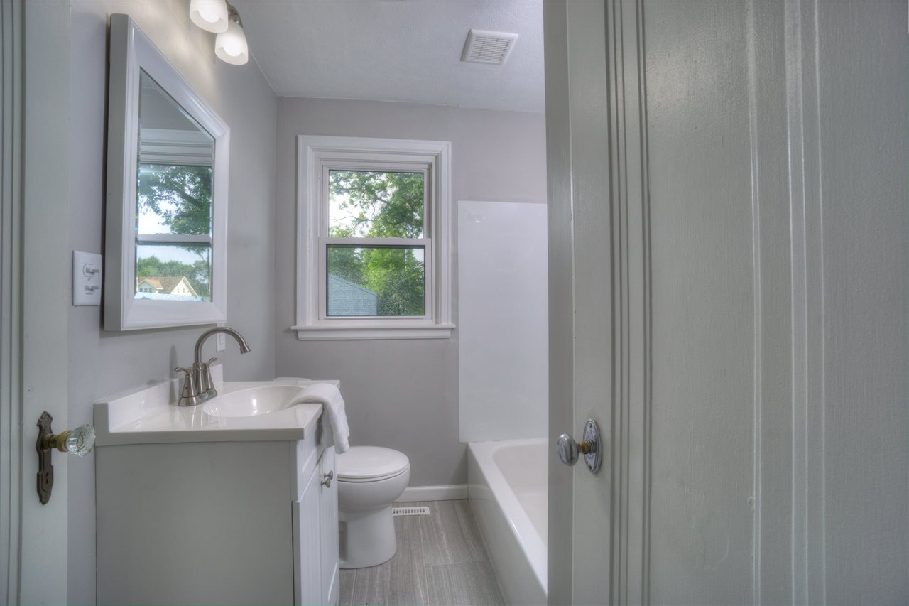 3607 Vistula Road Mishawaka, IN 46544 - Photo 10 of 17 Gallery Image 10