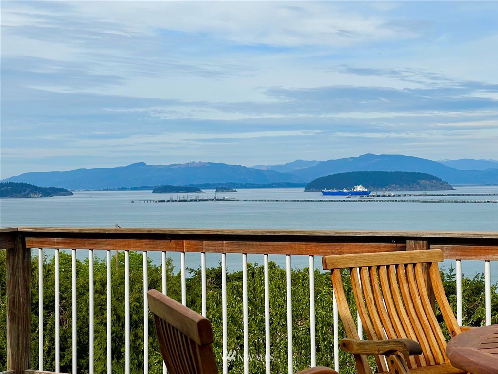 4203 Mitchell Drive Anacortes, WA 98221 - Photo 33 of 38 a view of balcony with furniture