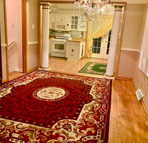 view of a house with a swimming pool