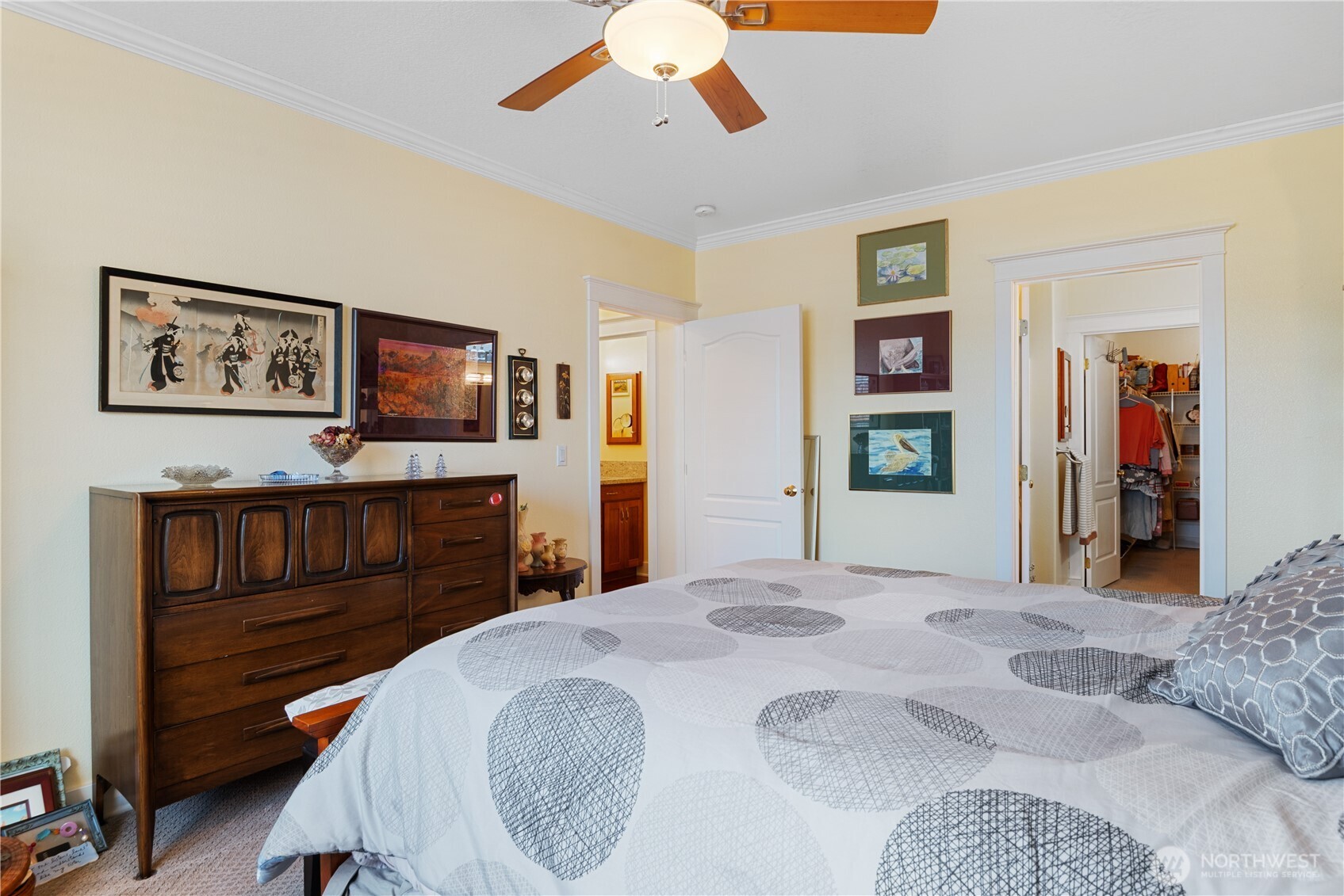 5562 Solo Point Drive Longview, WA 98632 - Photo 19 of 37 a bedroom with a bed and a flat screen tv