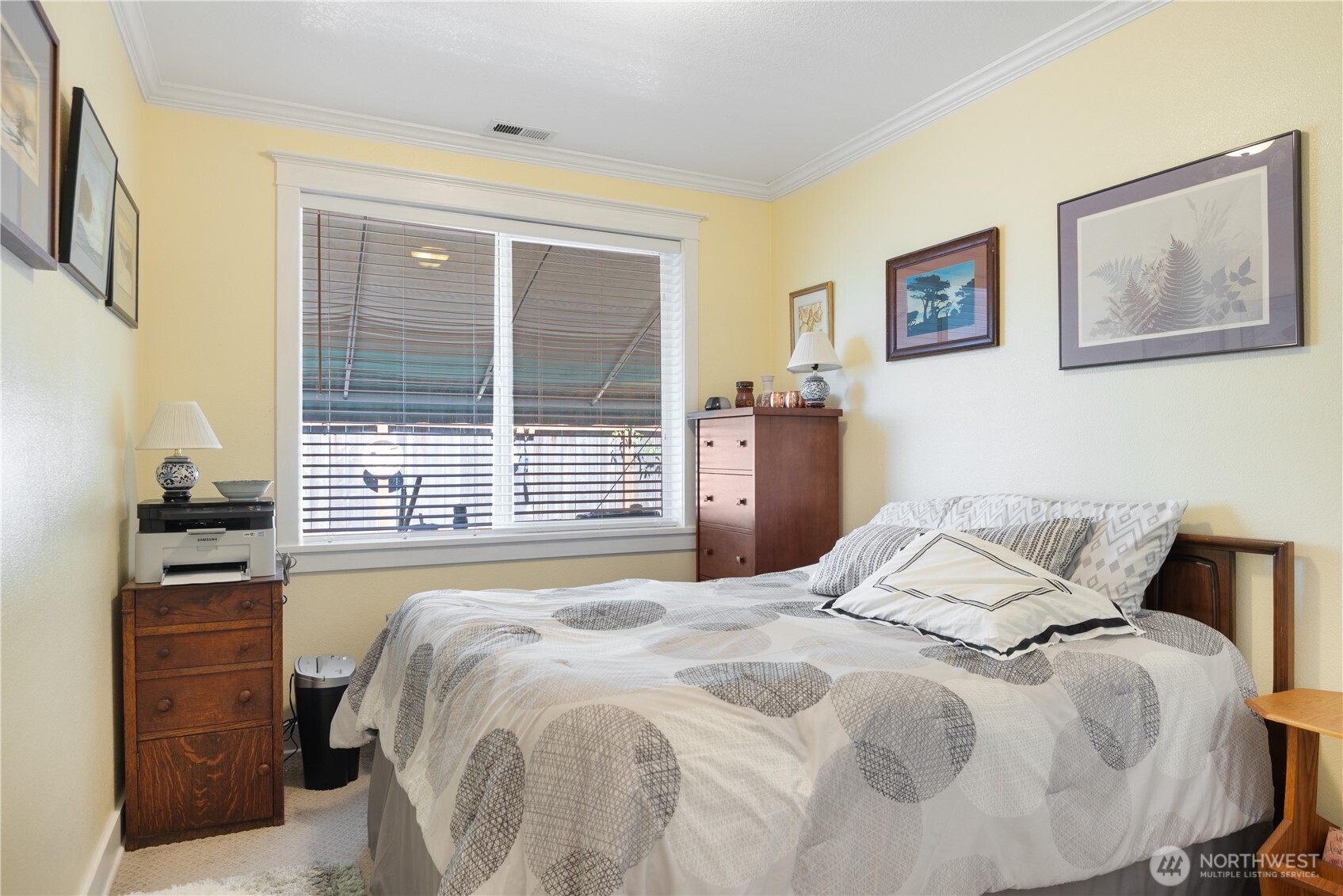 5562 Solo Point Drive Longview, WA 98632 - Photo 22 of 37 a bedroom with a bed and a window