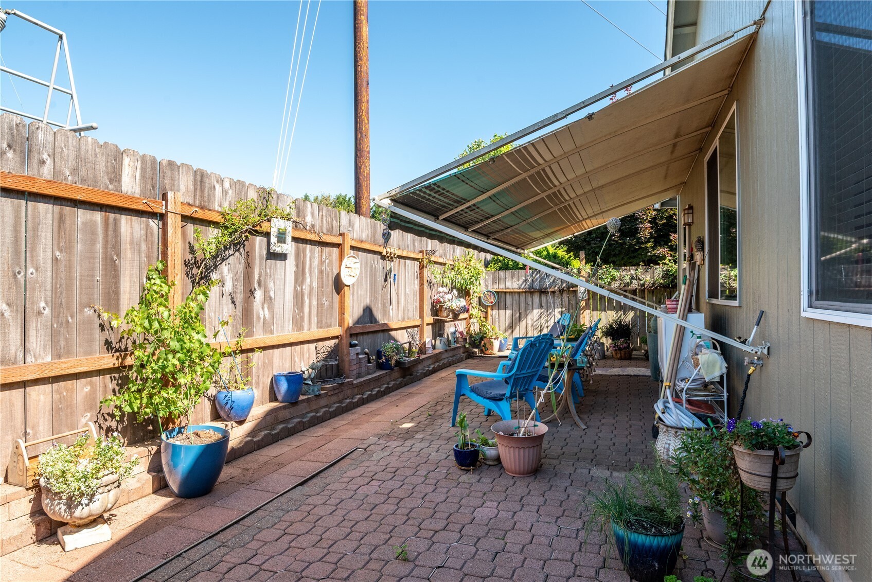 5562 Solo Point Drive Longview, WA 98632 - Photo 28 of 37 a view of outdoor space with seating area