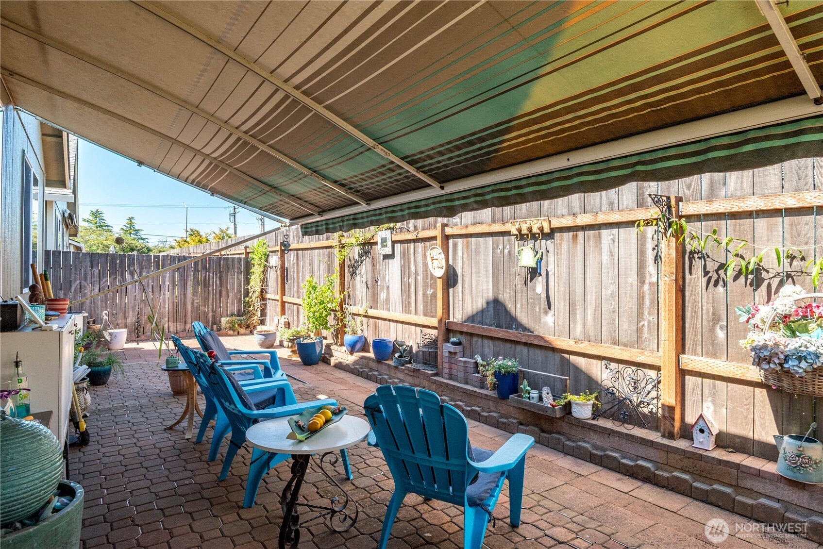 5562 Solo Point Drive Longview, WA 98632 - Photo 29 of 37 a outdoor space with chairs