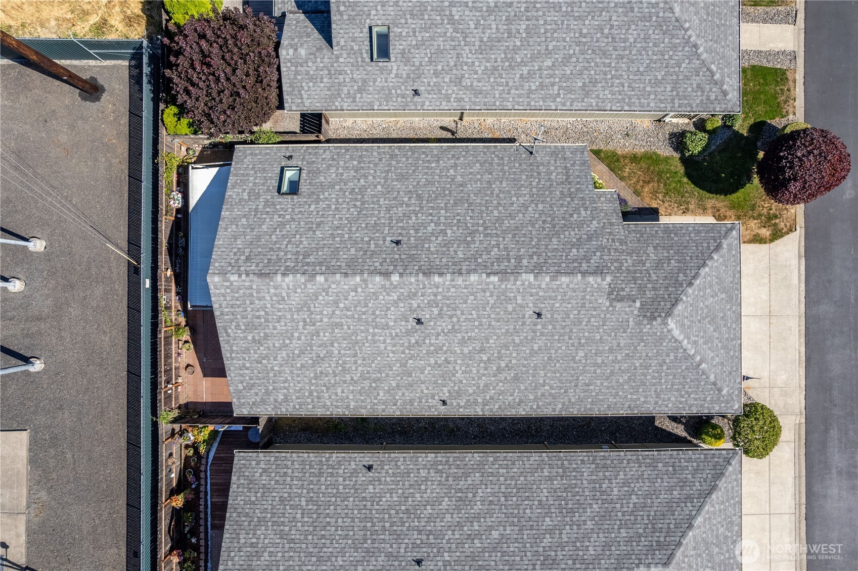 5562 Solo Point Drive Longview, WA 98632 - Photo 31 of 37 a view of washer and dryer