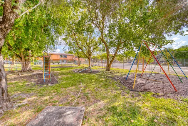 a view of a basketball court