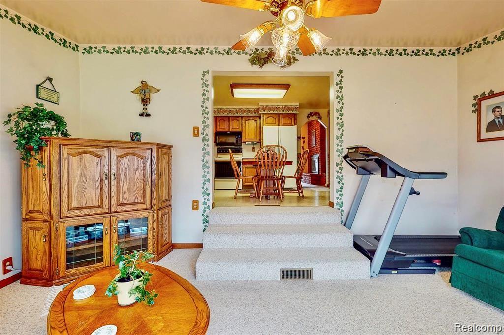 4387 Crosby Road Flint, MI 48506 - Photo 27 of 59 D10520A6-7EB4-4AF4-A11B-D97D97A3E22A_1_201_a.jpeg