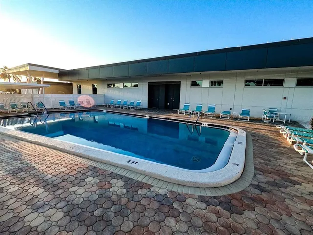 $157,500 | 1100 South Belcher Road, Unit 723, Largo, FL 33771