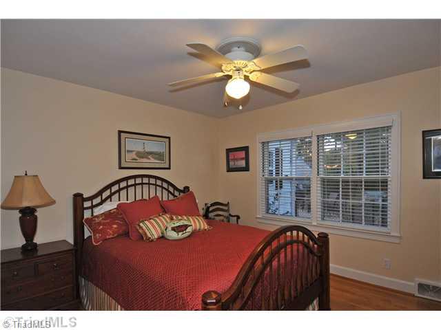 2705 Country Club Road Winston-Salem, NC 27104 - Photo 9 of 14 2nd Bedroom.