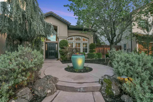 $1,025,000 | 675 Devonshire Loop, Brentwood, CA 94513