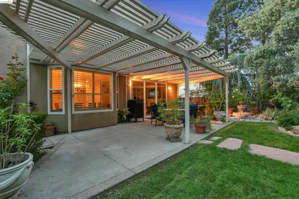 $1,025,000 | 675 Devonshire Loop, Brentwood, CA 94513