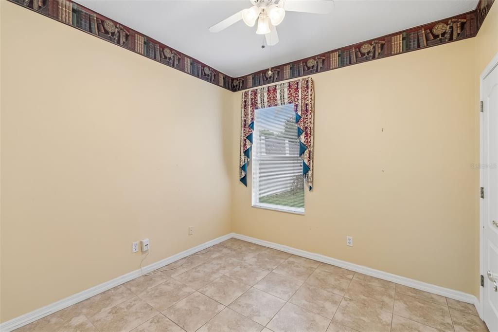 10118 Shortwood Lane Orlando, FL 32836 - Photo 33 of 53 a view of a window in a room