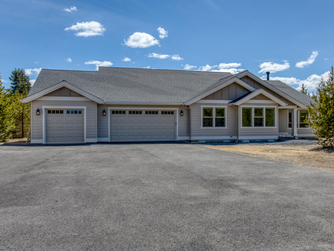 15855 Burgess Road La Pine, OR 97739 - Photo 1 of 52 1000