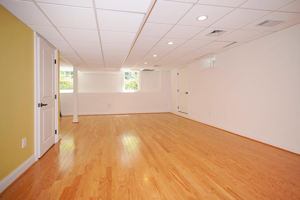 29 Ridge Road Concord, MA 01742 - Photo 17 of 22 Gallery Image 17