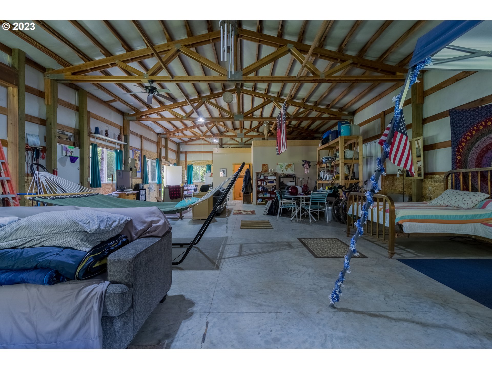 61174 Mill Creek Road Milton Freewater, OR 97862 - Photo 13 of 25 a view of a chairs and tables in patio