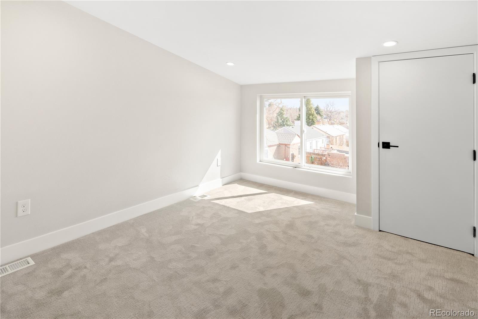 1465 Locust Street Denver, CO 80220 - Photo 24 of 31
