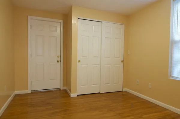 $2,400 | 102 Orleans Street, Unit 2, Boston, MA 02128