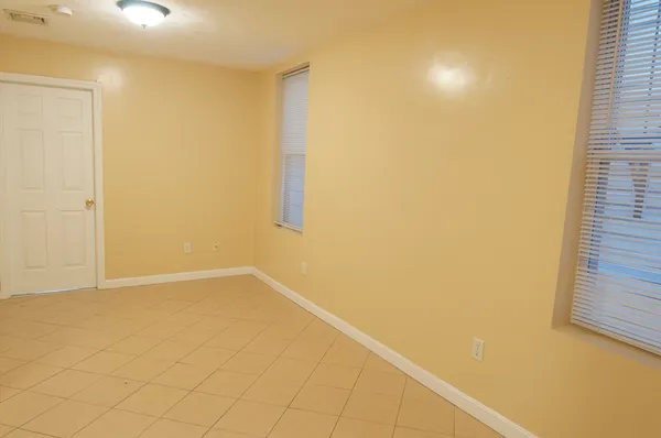 $2,400 | 102 Orleans Street, Unit 2, Boston, MA 02128