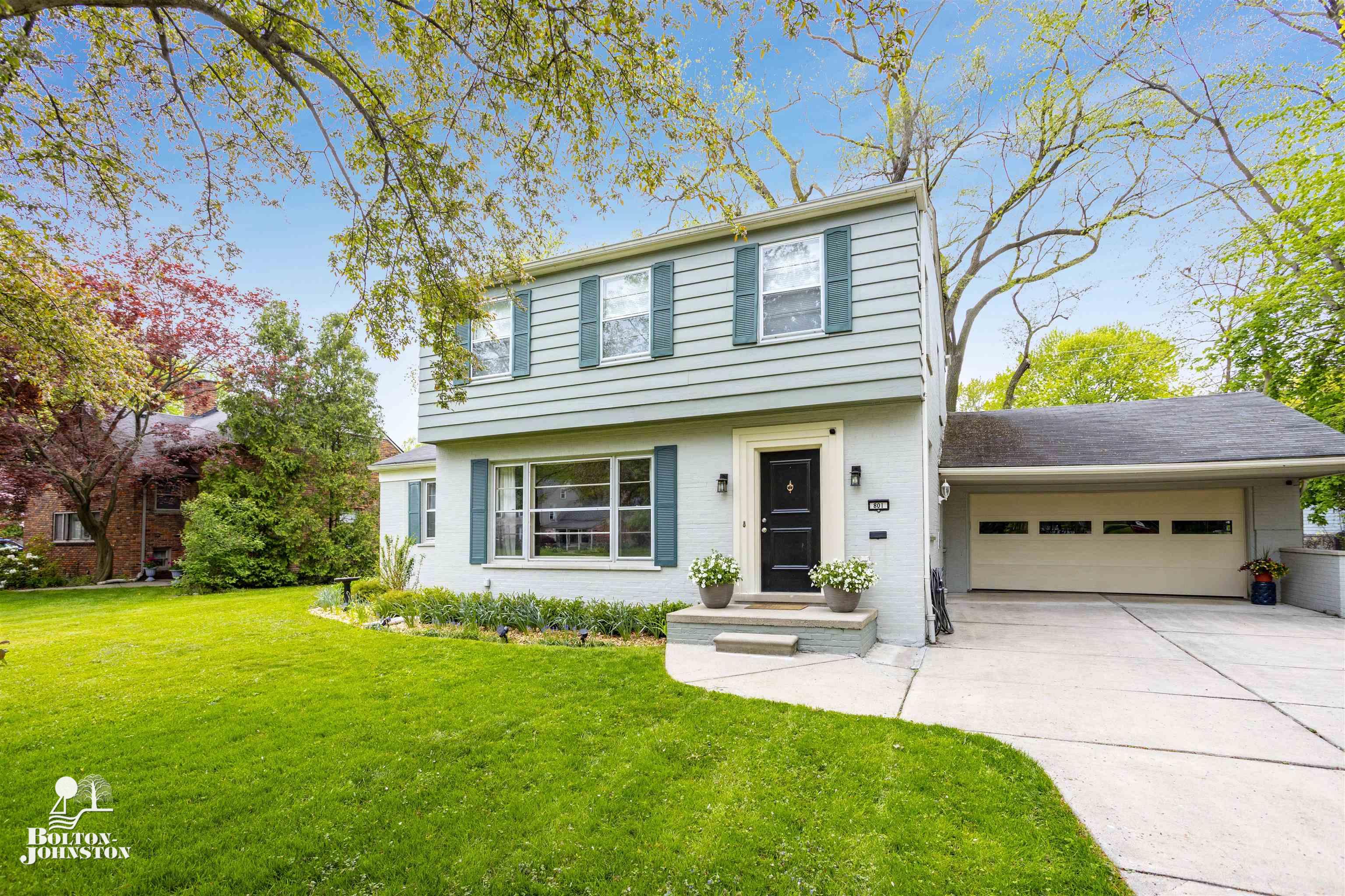 801 Pemberton Road Grosse Pointe, MI 48230 - Photo 2 of 46 50108767-1.JPG