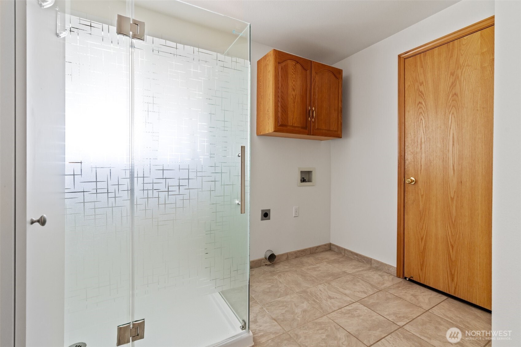 9536 Marlbrook Loop Southeast Olympia, WA 98513 - Photo 27 of 40 a view of bathroom with shower
