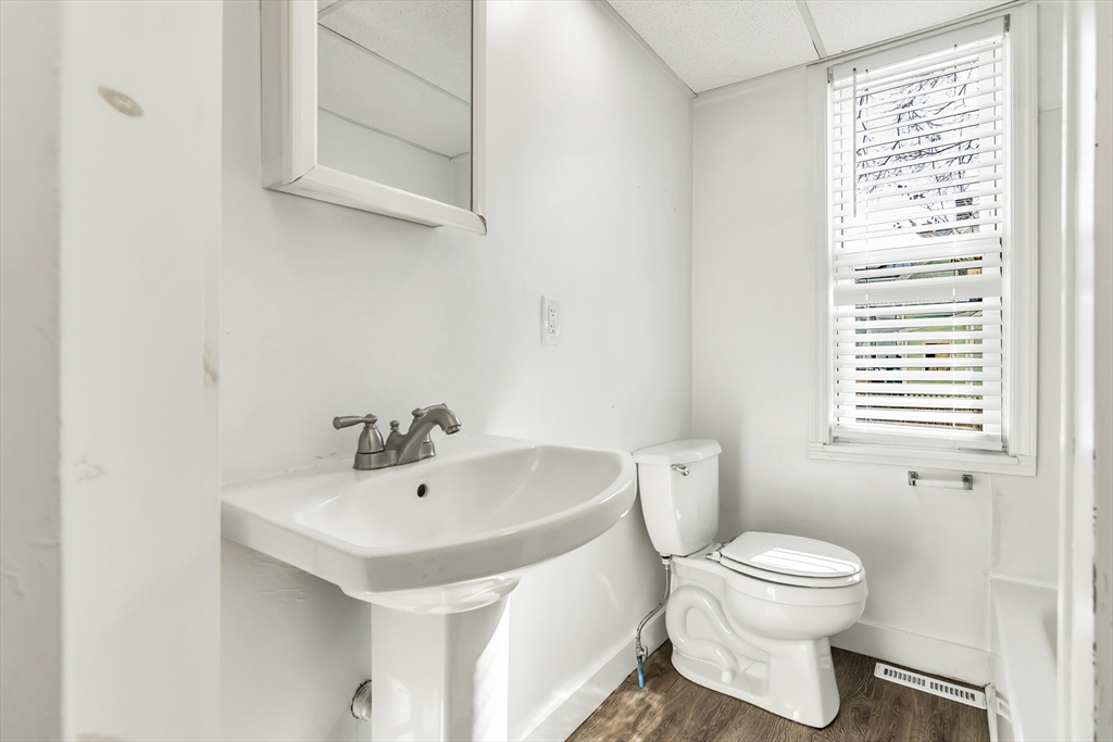 18 Pentucket Street Haverhill, MA 01830 - Photo 13 of 27