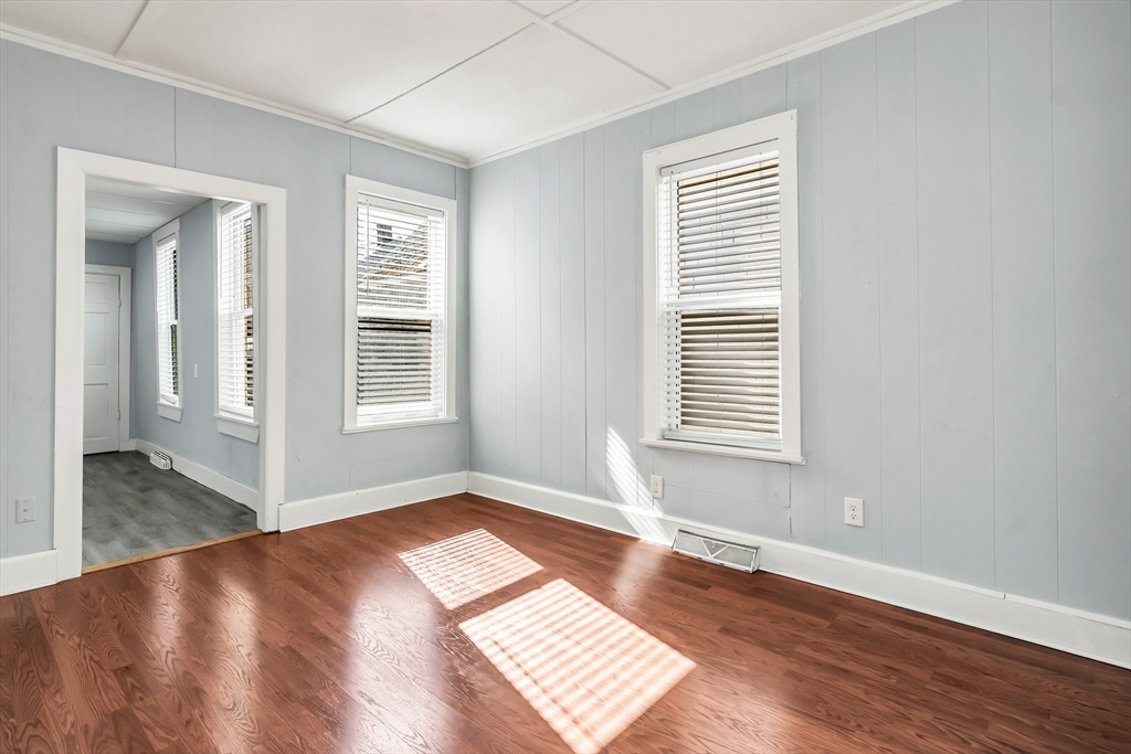 18 Pentucket Street Haverhill, MA 01830 - Photo 3 of 27