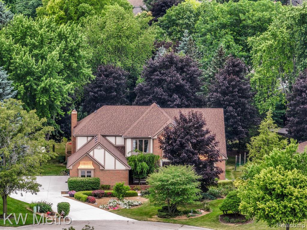 1372 Sherborn Court Rochester Hills, MI 48306 - Photo 46 of 48