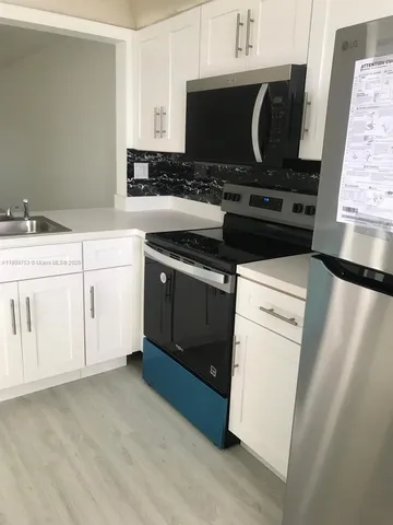 $240,000 | 438 Northeast 210th Cir Terrace, Unit 2034B, Miami, FL 33179