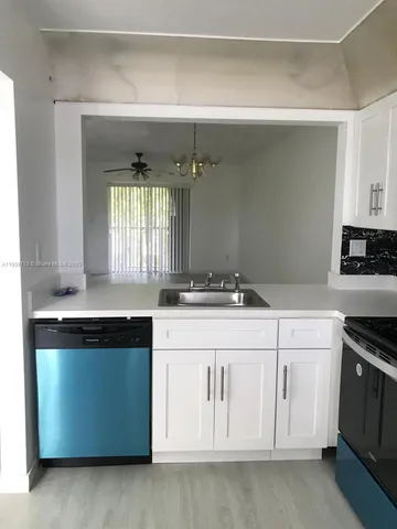 $240,000 | 438 Northeast 210th Cir Terrace, Unit 2034B, Miami, FL 33179