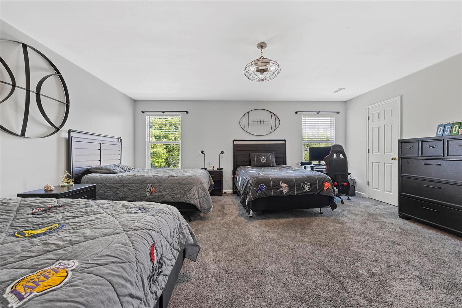 4005 Portland Ridge Drive Florissant, MO 63034 - Photo 34 of 63