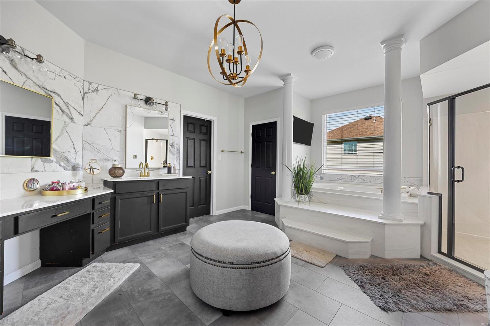 4005 Portland Ridge Drive Florissant, MO 63034 - Photo 37 of 63