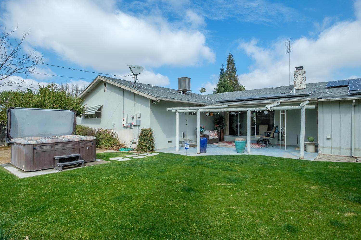 1097 West Flora Avenue Reedley, CA 93654 - Photo 14 of 21