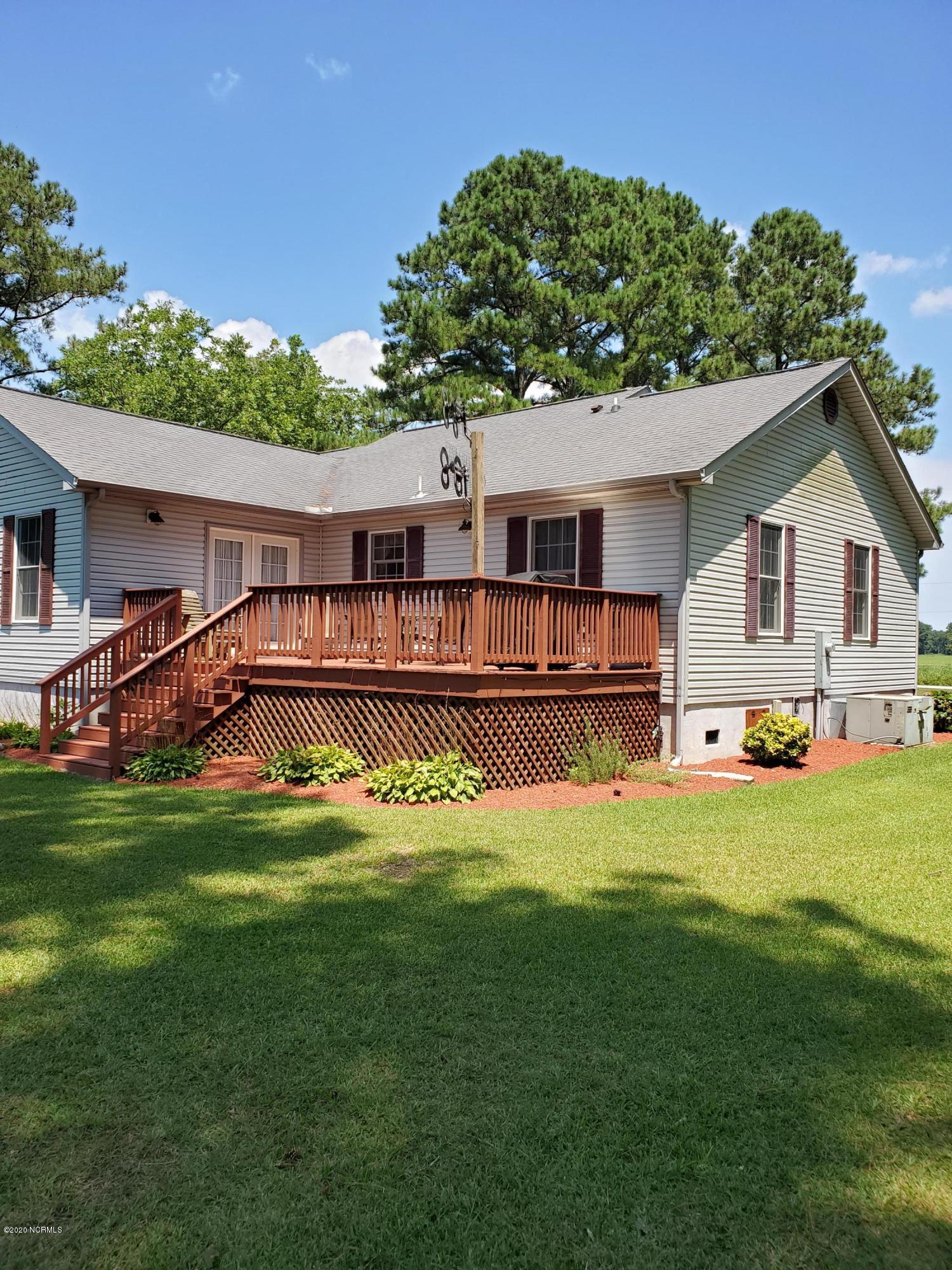 556 Possum Track Road Chocowinity, NC 27817 - Photo 11 of 57 011