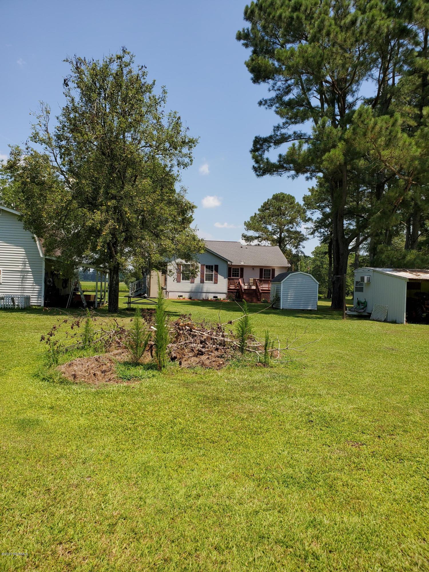 556 Possum Track Road Chocowinity, NC 27817 - Photo 25 of 57 025