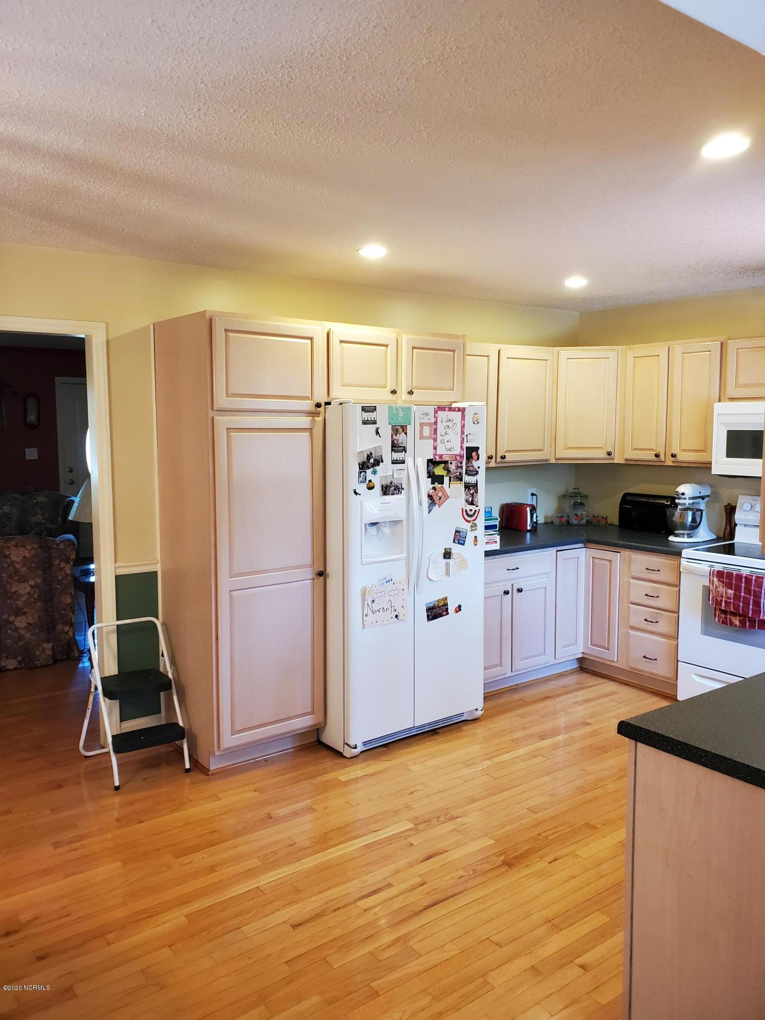 556 Possum Track Road Chocowinity, NC 27817 - Photo 28 of 57 029
