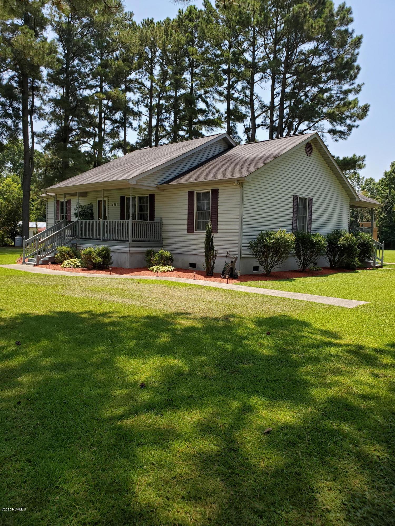 556 Possum Track Road Chocowinity, NC 27817 - Photo 4 of 57 004