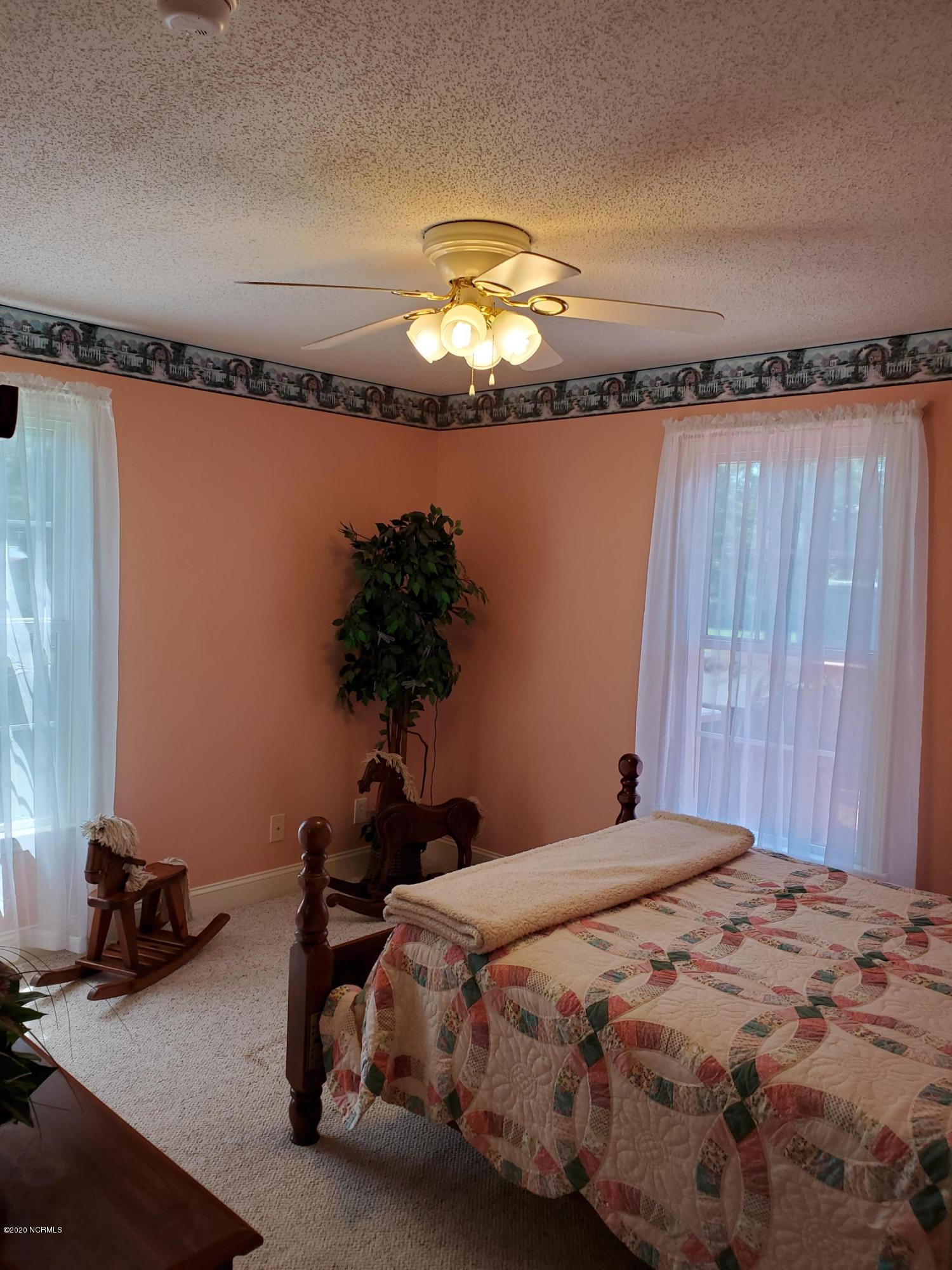 556 Possum Track Road Chocowinity, NC 27817 - Photo 45 of 57 046