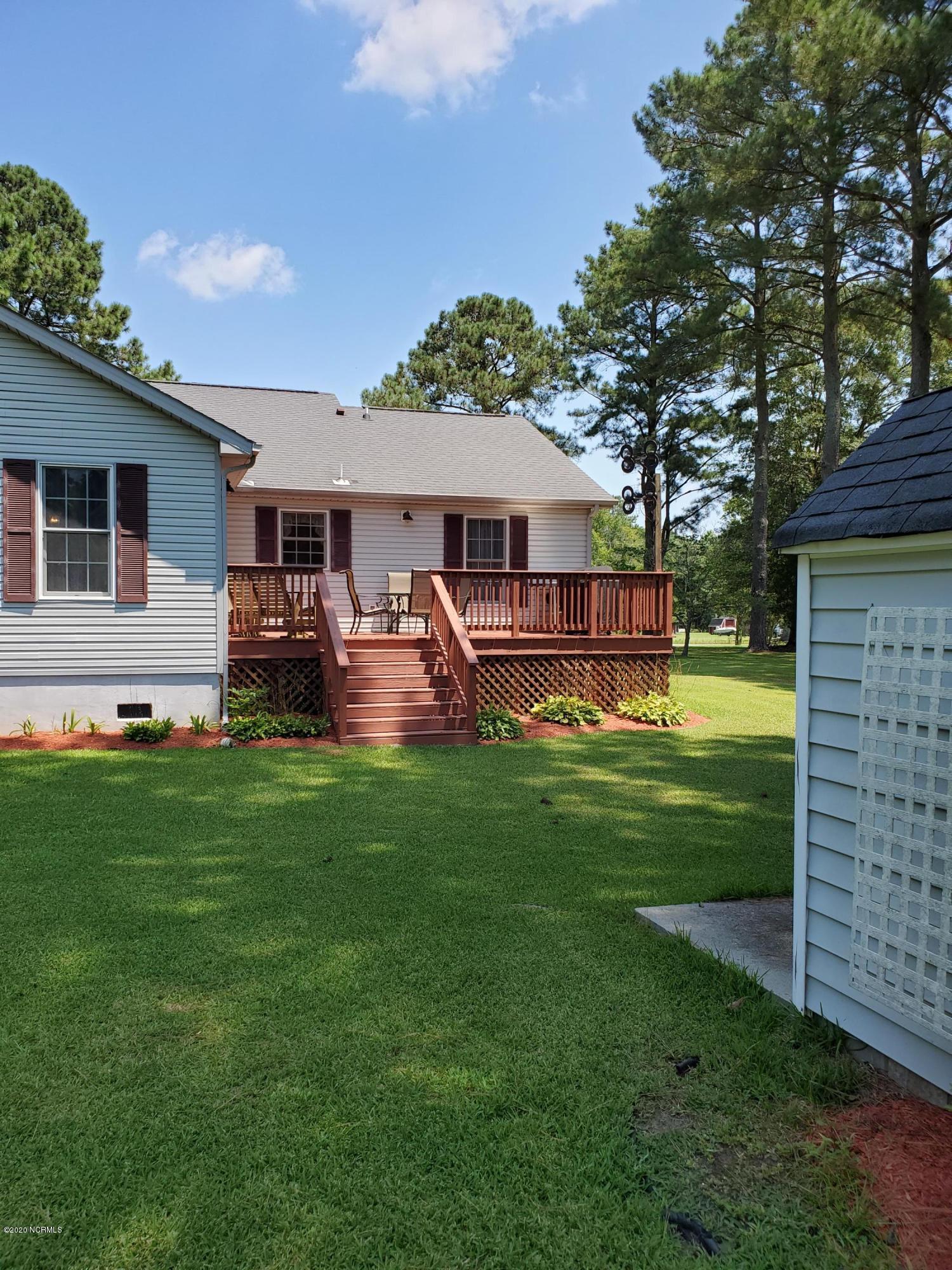 556 Possum Track Road Chocowinity, NC 27817 - Photo 9 of 57 009