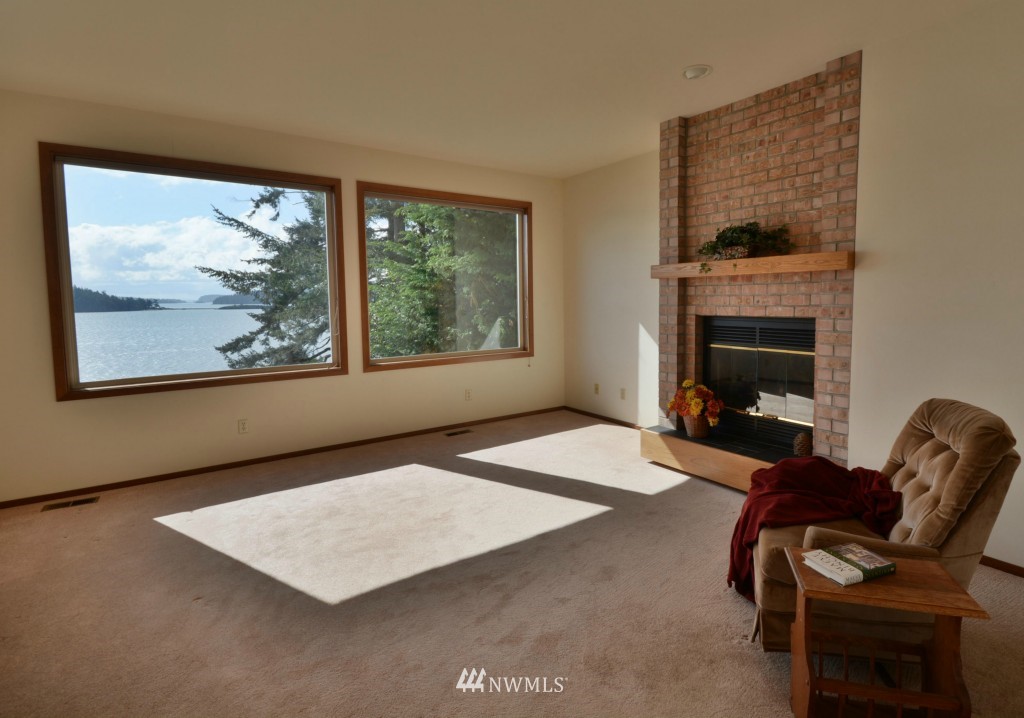 14781 Entner Road Anacortes, WA 98221 - Photo 2 of 25 Gallery Image 2